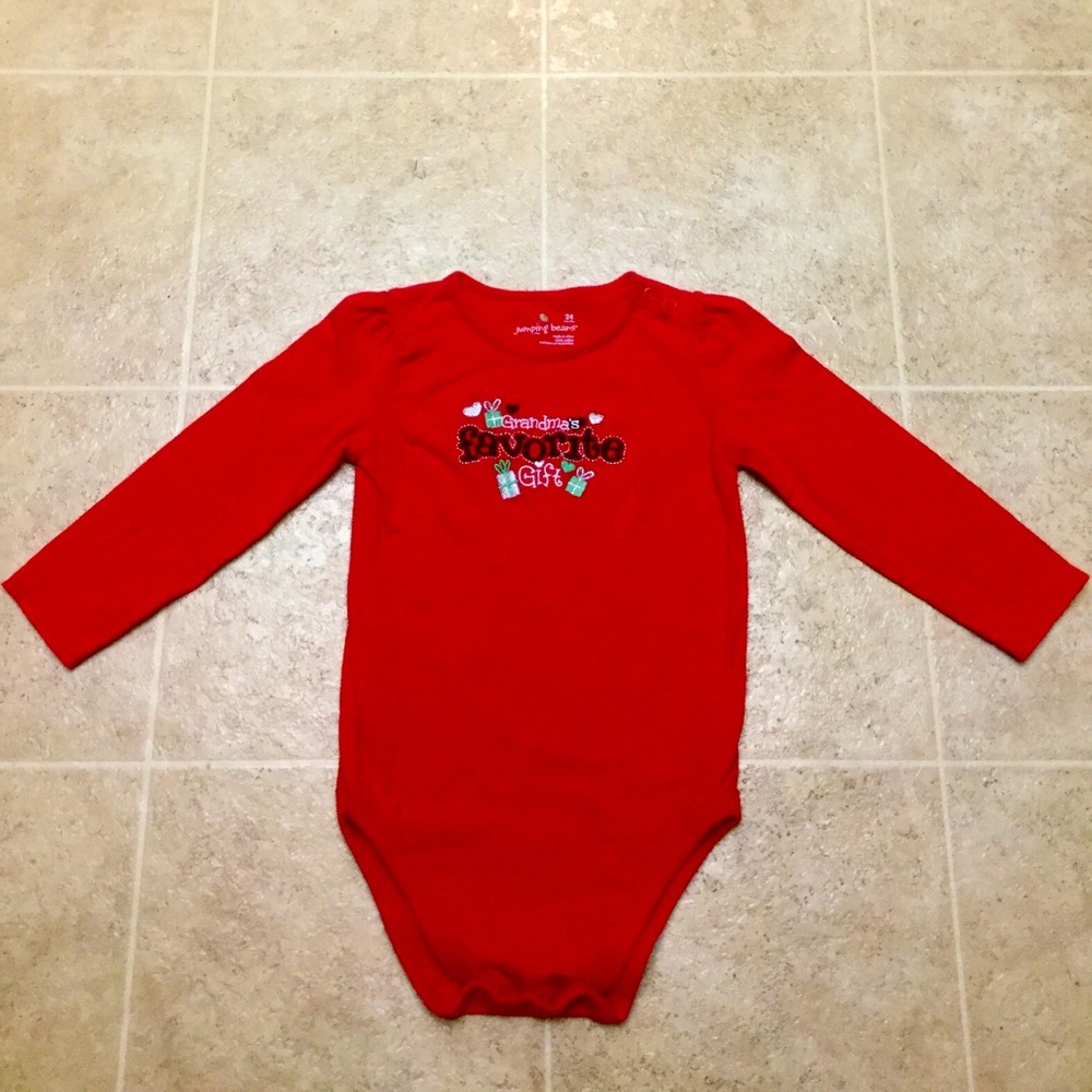 “GRANDMA’S FAVORITE GIFT” INFANT CHRISTMAS ONESIE